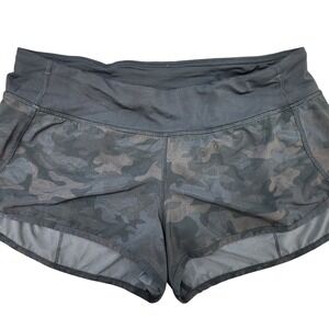 Lululemon Speed Up Short dark camo size 10 2.5" Activewear Athleisure